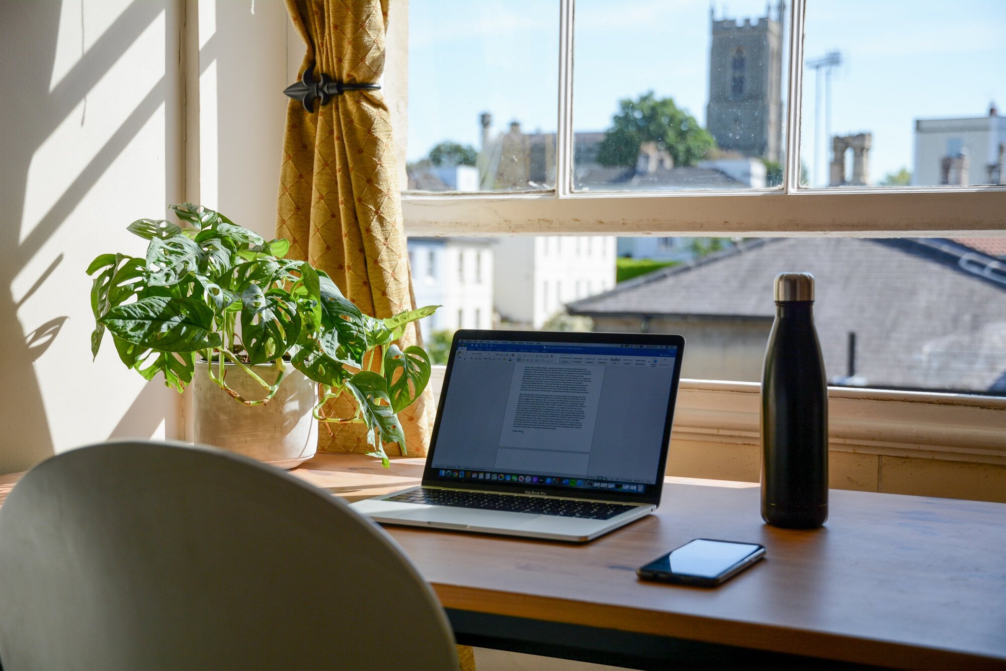 Work-From-Home Hacks: How to Spruce Up Your Home-Office